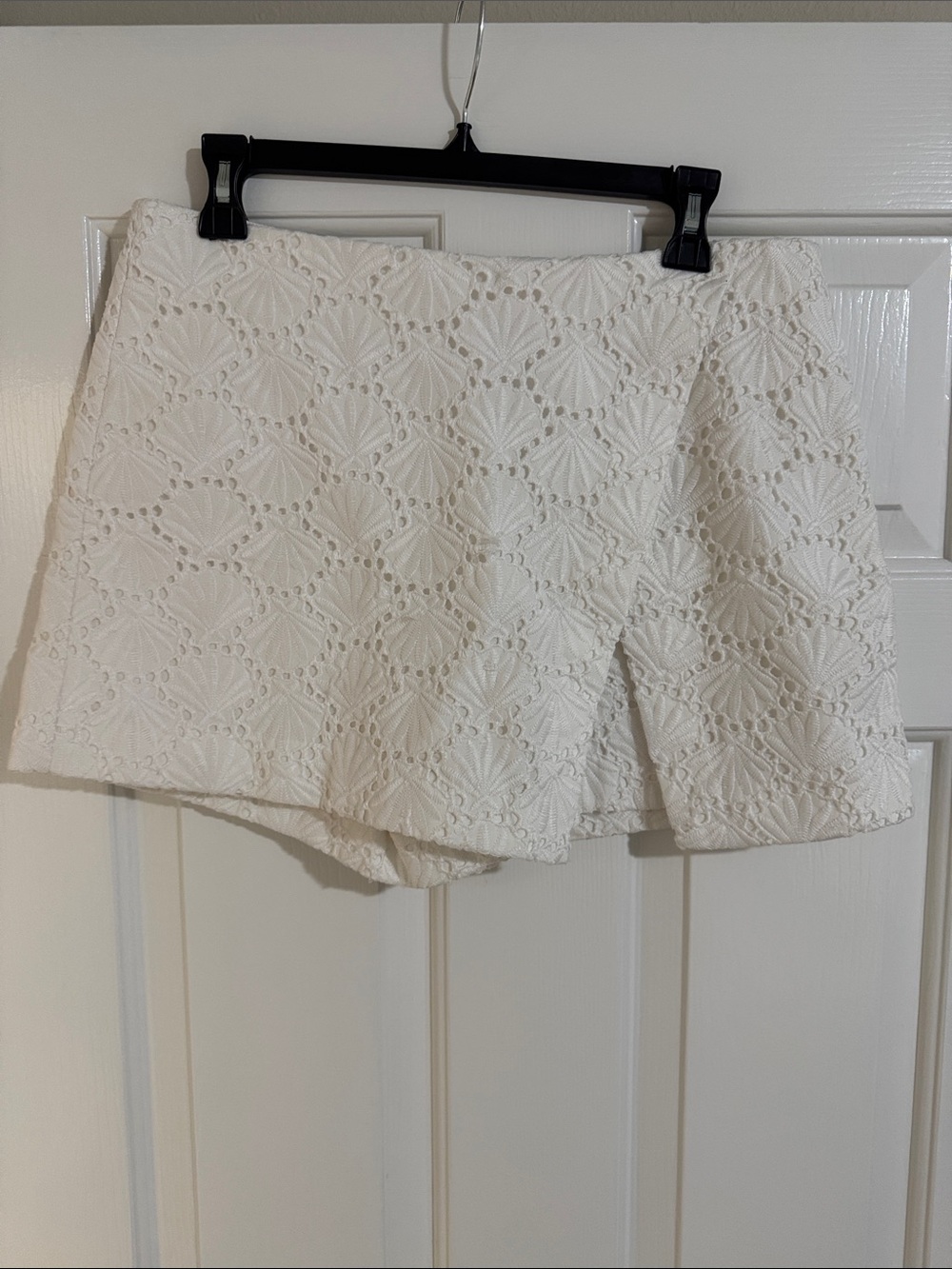 Lilly Pulitzer White Lace Skort